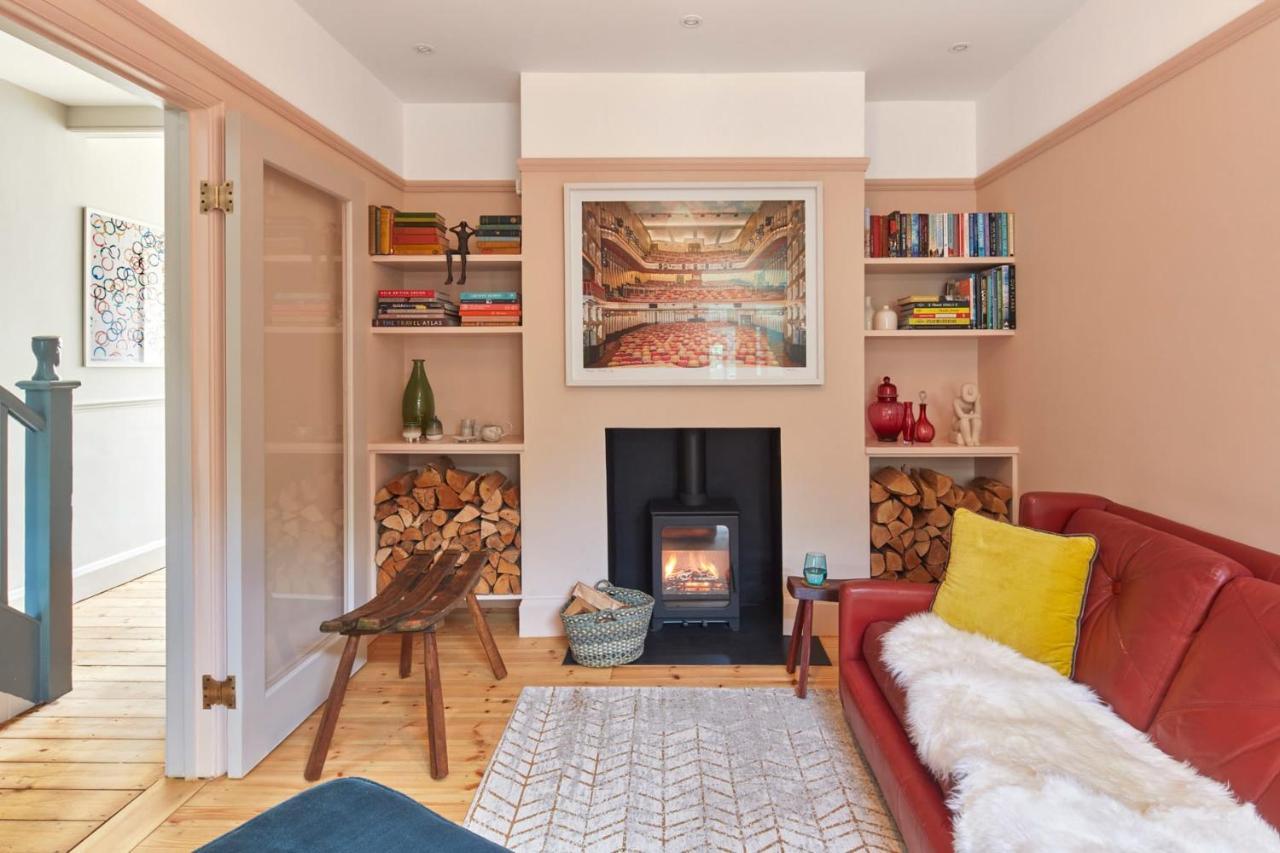 House On Beaconsfield Spacious Seaside Home Perfect For Relaxing With Friends Or Family Deal Kültér fotó