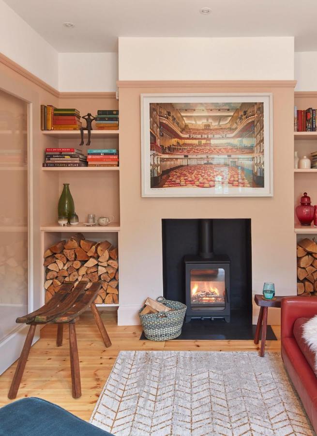 House On Beaconsfield Spacious Seaside Home Perfect For Relaxing With Friends Or Family Deal Kültér fotó